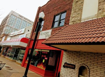 kansas/hutchinson/landmark/hickory-stik