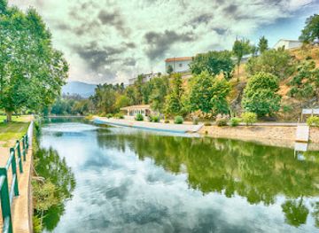 portugal/serra-da-lousa/landmark/praia-fluvial-da-senhora-da-graca