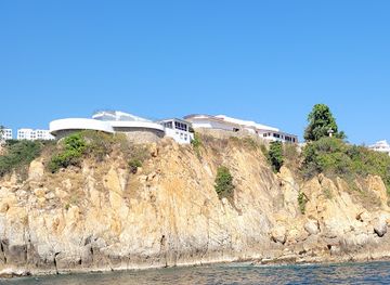 mexico/acapulco/acapulco-dorado/landmark/fiesta-bonanza-yachts