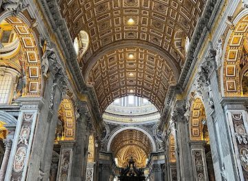 vatican-city/vatican-museums/landmark/crown-tours