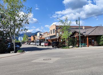 montana/whitefish/landmark/dick-idol-signature-gallery