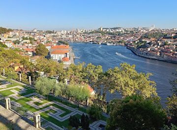 portugal/porto/baixa/landmark/jardins-do-palacio-de-cristal