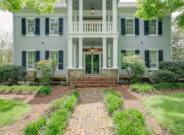 tennessee/central-middle-tennessee/landmark/the-abner-t-shaw-house