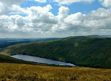 united-kingdom/brecon-beacons-national-park/attraction/fan-fawr-2
