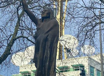 washington/seattle/landmark/chief-seattle