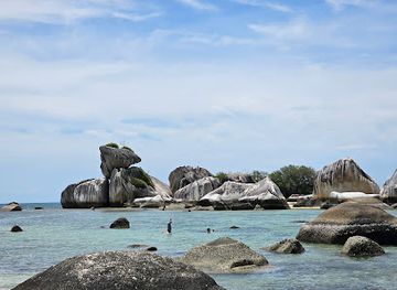 indonesia/bangka-belitung-islands/landmark/ilha-de-granito-batu-berlayar-em-belitong