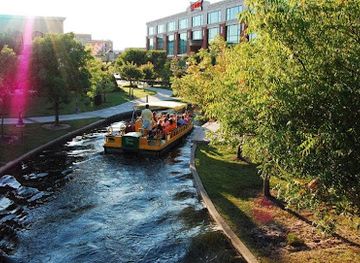 oklahoma/oklahoma-city/bricktown/landmark/bricktown-water-taxi