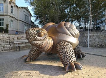 latvia/latgale-upland/landmark/bronze-statue-the-turtle