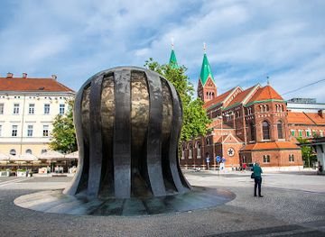 slovenia/maribor/tabor/landmark/spomenik-nob