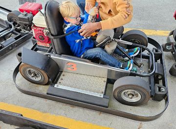 tennessee/pigeon-forge/landmark/pigeon-forge-super-speedway