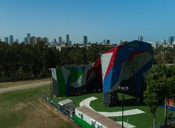 israel/tel-aviv-district/landmark/iclimb-tlv