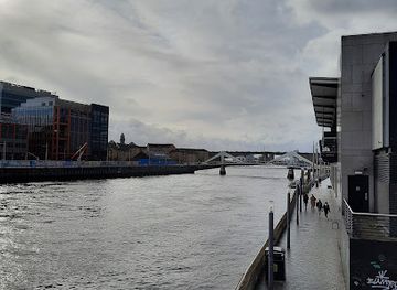 united-kingdom/glasgow/landmark/bronze-3d-map-of-city-centre