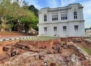 malaysia/malacca/landmark/the-alignment-of-old-portuguese-wall