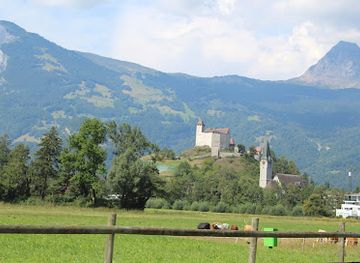 liechtenstein/vaduz-nature-park/landmark/bench-vaduz-300-years-of-liechtenstein
