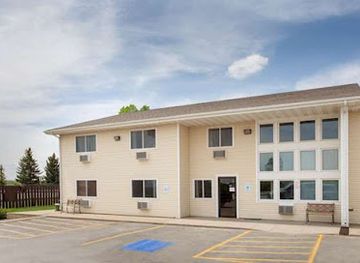 montana/lewistown/landmark/super-8-by-wyndham-lewistown