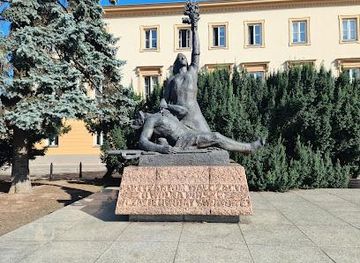 poland/warsaw/landmark/memorial-monument-to-partisans-fighting-for-free-poland