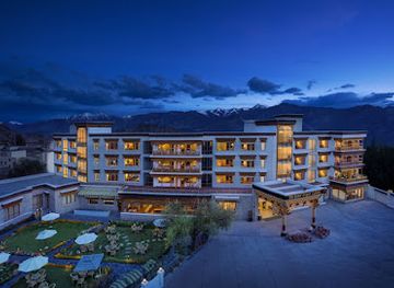 india/leh/landmark/the-grand-dragon-ladakh