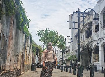 indonesia/semarang/kota-lama/landmark/rumah-akar-kota-lama-semarang