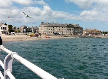 united-kingdom/caernarfonshire/landmark/beaumaris-pier