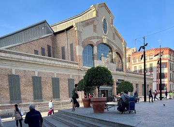 spain/alicante/landmark/plaza-25-de-mayo