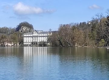 austria/salzburg/leopoldskron-moos/landmark/leopoldskron-palace-meierhof