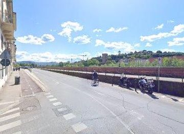 italy/san-gimignano/landmark/piazza-dei-cavalleggeri-0