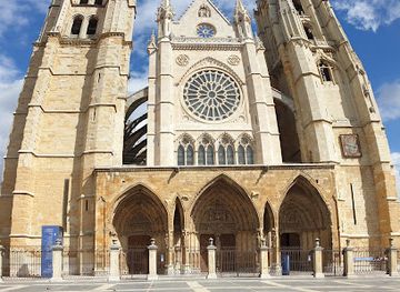 spain/castile-and-leon/landmark/catedral-de-leon