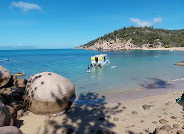 australia/magnetic-island/landmark/aquascene-magnetic-island