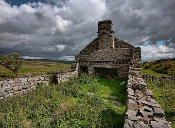 united-kingdom/merionethshire/attraction/tomen-y-mur-2