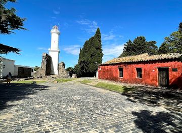 uruguay/colonia/landmark/colonia-monument