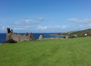 united-kingdom/ayrshire/landmark/dunure-labyrinth