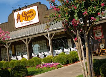 oklahoma/lake-texoma/landmark/cracker-barrel-old-country-store