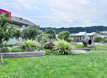 new-zealand/west-coast/landmark/pacific-islands-memorial