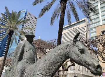 israel/judea/landmark/independence-hall-dizengoff-house