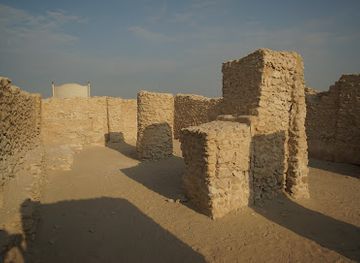 bahrain/bahrain-fort/landmark/saar-ancient-burial-complex-ruins
