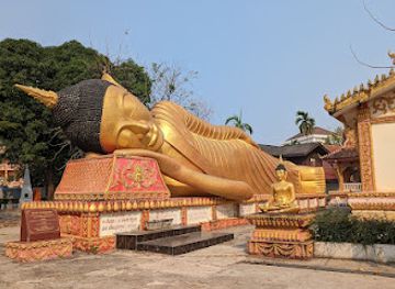 thailand/central-thailand/landmark/wat-that-khao
