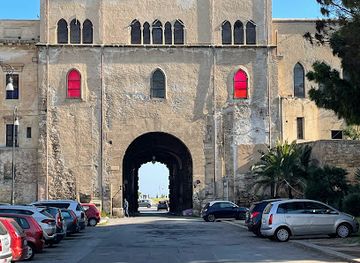 italy/palermo/kalsa/landmark/porta-dei-greci