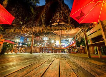 guatemala/rio-dulce/landmark/hotel-casa-perico