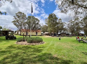 australia/high-country/landmark/the-australiana-pioneer-village-ltd