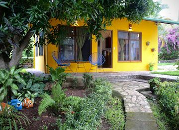 nicaragua/apoyo-lagoon/landmark/casa-unica