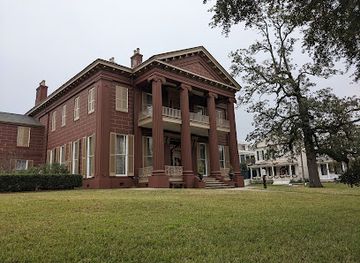 mississippi/natchez/landmark/magnolia-hall