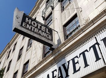 illinois/rockford/landmark/lafayette-hotel