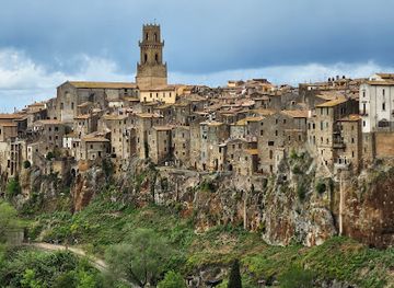 italy/tuscany/landmark/pitigliano-centro-storico