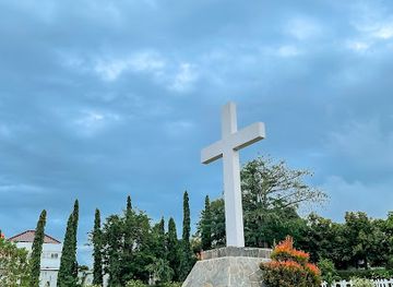 indonesia/semarang/landmark/ereveld-candi