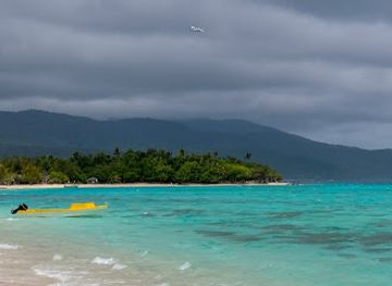 vanuatu/anatom-aneityum/landmark/fresh-coconuts