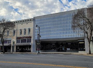 alabama/gadsden/landmark/dusty-things