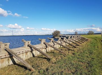 netherlands/ijsselmeer-polders/landmark/palendijk