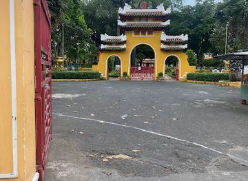 vietnam/ho-chi-minh-city/binh-thanh-district/landmark/di-tich-cong-thanh-gia-dinh