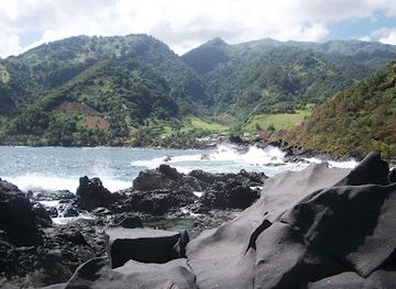 saint-vincent-and-the-grenadines/saint-george/landmark/owia-salt-pond