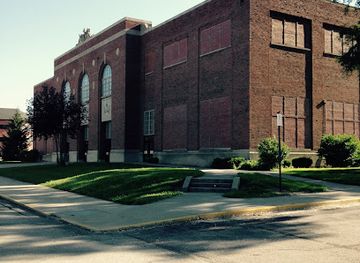 indiana/east-central-indiana/landmark/muncie-fieldhouse